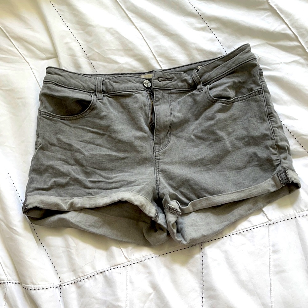 EUC PacSun Grey Shorts